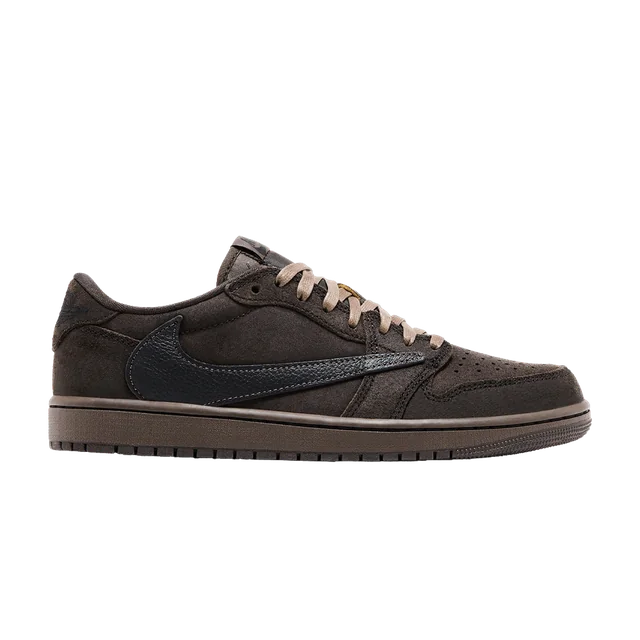 Air Jordan Travis Scott x Air Jordan 1 Low OG Velvet Brown, complete lateral side; native transparent reference photograph