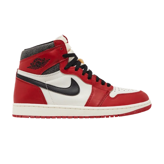 Air Jordan 1 High OG Chicago Lost & Found, complete lateral side; native transparent reference photograph